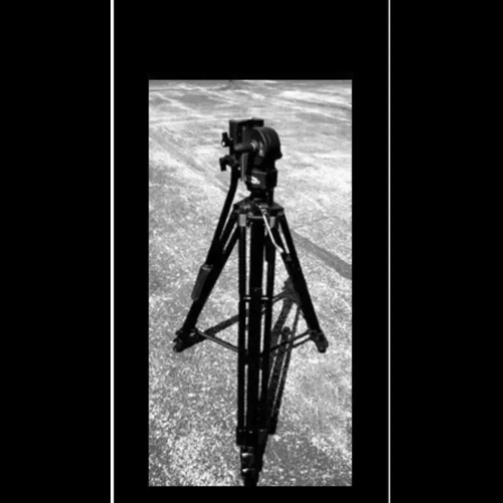 New Rare & Unique Photography/Video Rigid Sturdy Profess. Tripod With Fluid Head